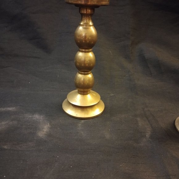 ANTIQUE Set of Mid Century Brass Candlesticks + Holders - Picture 3 of 6